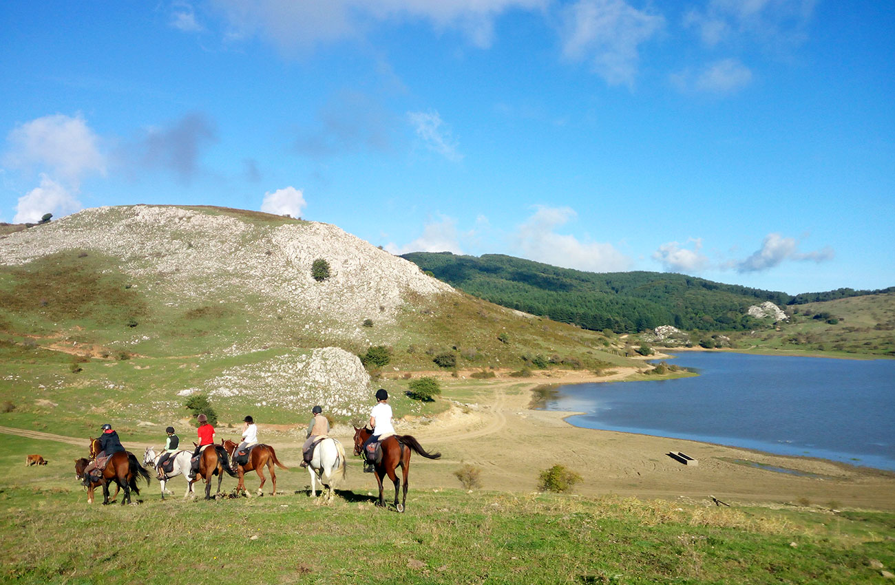 Pellegrinaggio Cannella - Sicily on Horseback